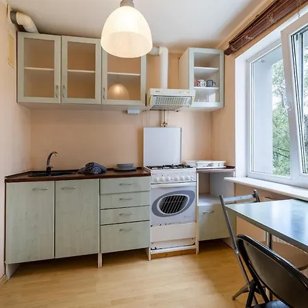 In The Center Of Mustamaee Apartman *